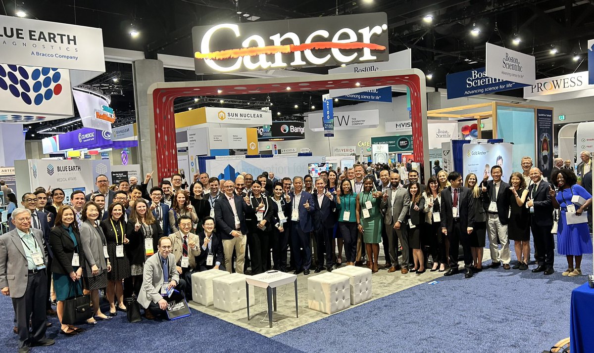 bnpeyton's tweet photo. Talk about “Meet the Experts” at the @MDAndersonNews booth (#2325) right now at #ASTRO23! Great to be joined by @ppisters, @ACKoongMDPhD and so many other leaders in radiation therapy! #EndCancer https://t.co/T0o6YzU9hQ