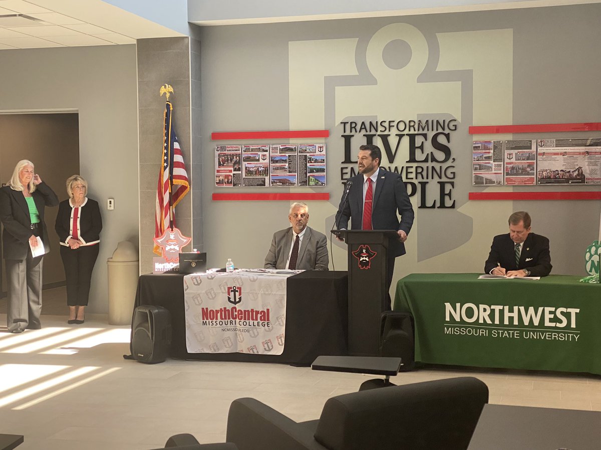 allisonhoffmann's tweet photo. Celebrated the signing of 17 addt’l agreements between @ncmcpirates &amp; @NWMOSTATE to ensure seamless transfer for students in the region! Thankful for the continued collaboration &amp; true partnership. @ncmcholder - thanks for leading the charge &amp; being so great to work with! https://t.co/O5tcWQ4oO1