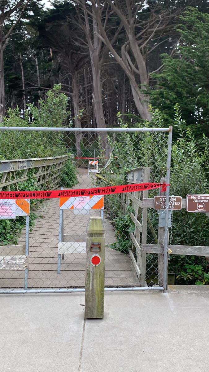 @SMCParks This bridge, at the Fitzgerald Marine Reserve, has been accessible since it was destroyed. People were crossing perfectly fine, it’s very stable. Can’t you just put a “cross at your own risk” sign until it is fixed? Where is our tax money going?
🤔
