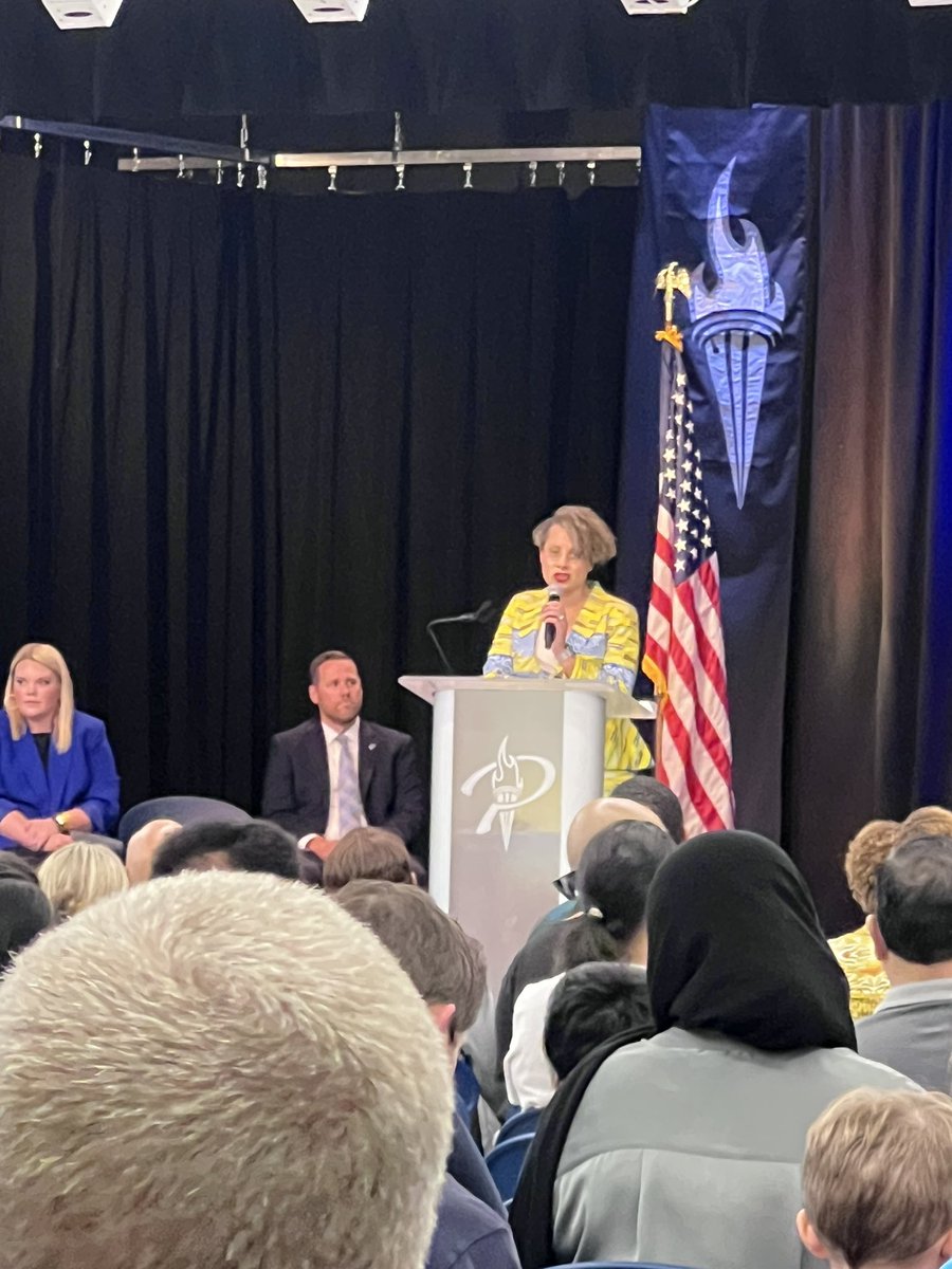 Dr. LaShawn Hodge #SpradleyPrincipal #blessed tweet media