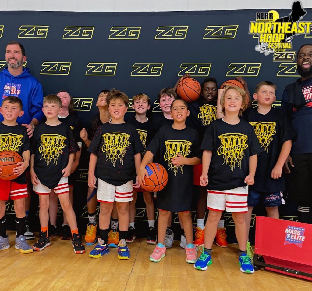 ICYMI multiple <a href="/NERRHoops/">New England Recruiting Report NERRHoops</a> #NortheastHoopfest Championships, including Coach Fowler (<a href="/IanFowler04/">Ian Fowler</a>) HS Boys and Coach McKenna (@MMcKenna_) Elementary School Boys 🏆