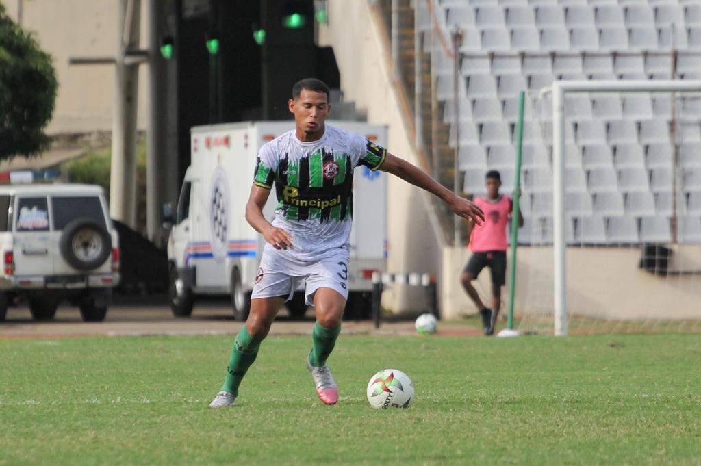Gráficas con aire de clasificación 📸🤩

Dejamos las mejores postales del encuentro ante Bolívar SC [2-2], en el cierre de la fase de grupos de la Segunda Etapa de la Liga FUTVE 2. 😎🔥

#YoSoyAIFI
#LigaRembrandt