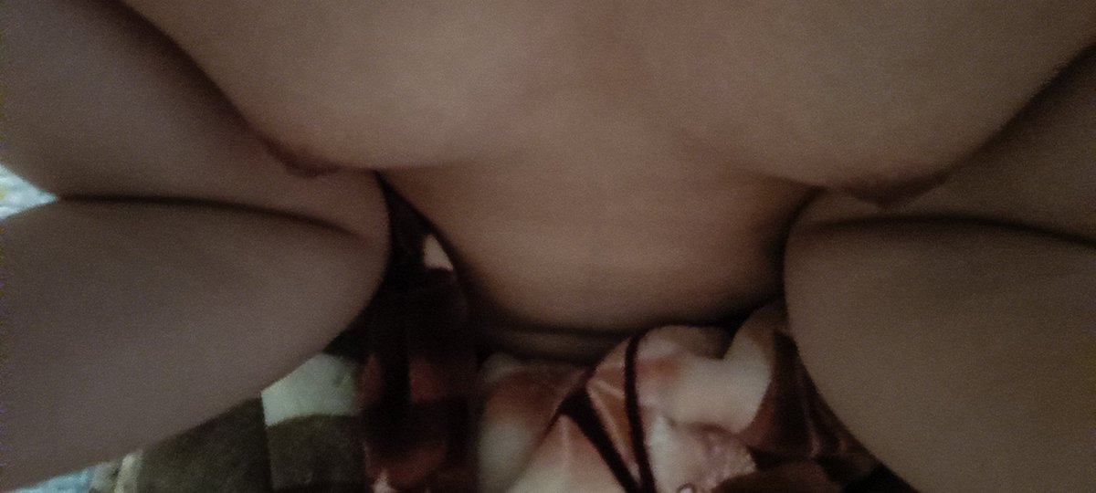 Chysics1999's tweet photo. 我这个大小是不是该穿文胸了啊，怕一直外扩的厉害。
#药娘 #男娘 #伪娘 #伪娘ts #胸部
#发育 https://t.co/8aiIvCMfSP
