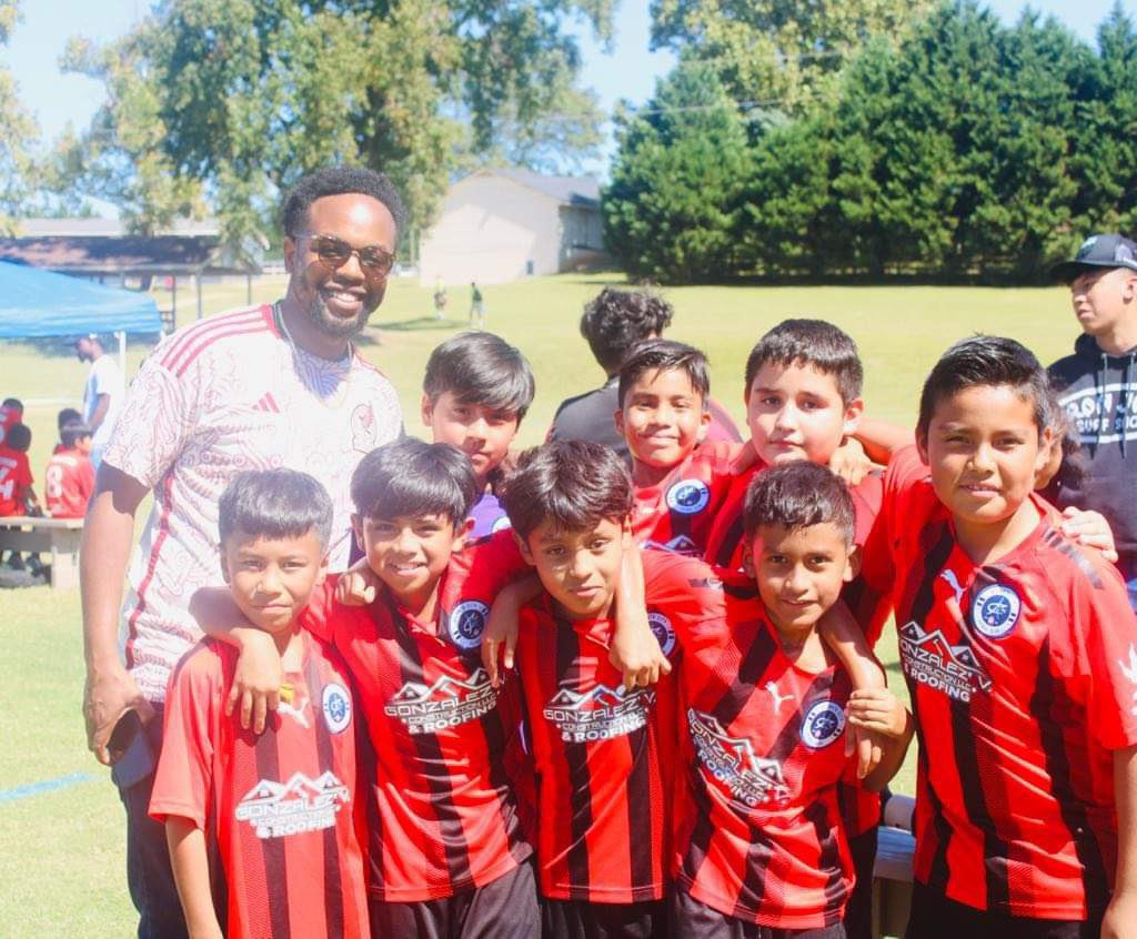TheBestEducator's tweet image. Got the chance to see a bunch of former, current, and future students playing soccer last weekend! It’s always amazing to see their reactions when you actually show up! #hapevillehawks #wherethemagichappens @DrCSLPadgett @kellymastro