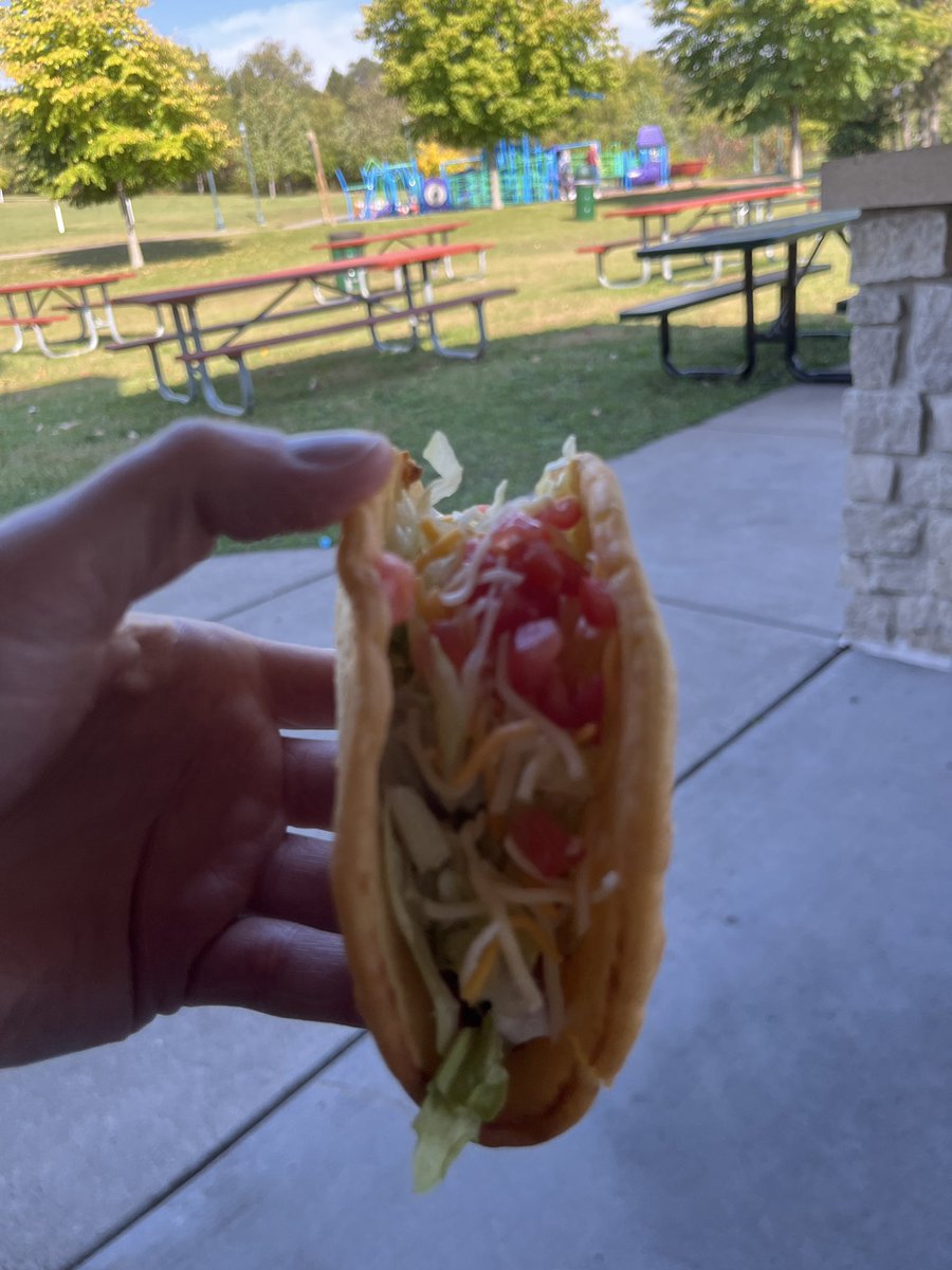 EricBloms's tweet photo. Park tacooooo #tacotober https://t.co/CBrQkViuVi