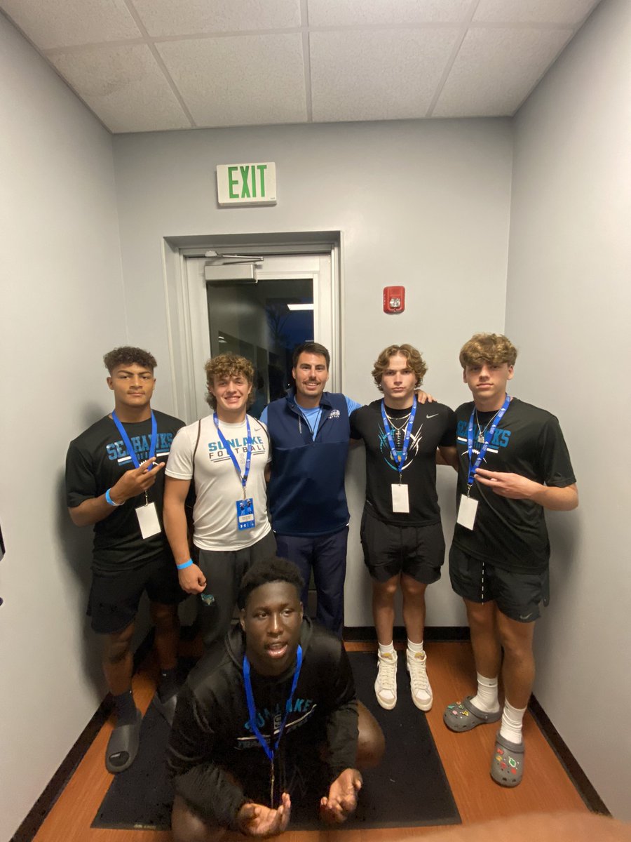 KolinMurphy9's tweet photo. Thank you @KeiserFootball for the official game day visit! I had a great time, can’t wait to visit again! @SLHSFBNextLevel @NickVagnoneKU  @coachSocha @CoachO_13 https://t.co/HtIo3GHHIb
