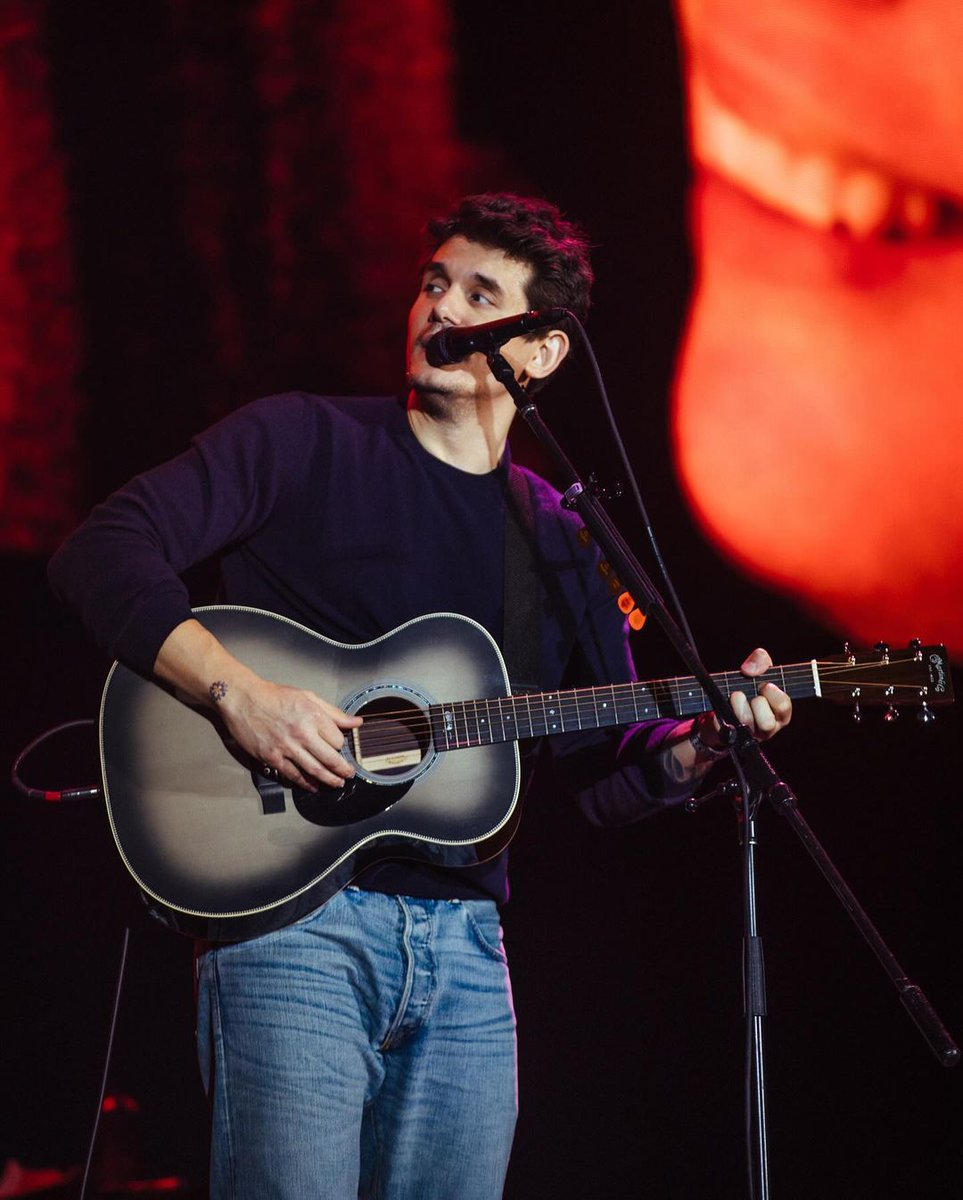 JohnMayer's tweet photo. A weekend playing two stellar festivals: @OceansCallingMD in Ocean City, MD and @soundonsoundCT in my birthplace of Bridgeport, CT, which was as profound as you’d imagine it to be. The night brought friends, family and even a visit from Connecticut Governor @GovNedLamont. Next stop, @TheGarden for two shows starting tomorrow night… off we go into the second leg of the Solo tour, which will be my last for a good while… after next year’s Europe/UK Solo run, I’ll focus on making another album and building out the world of “Life” on @SIRIUSXM.