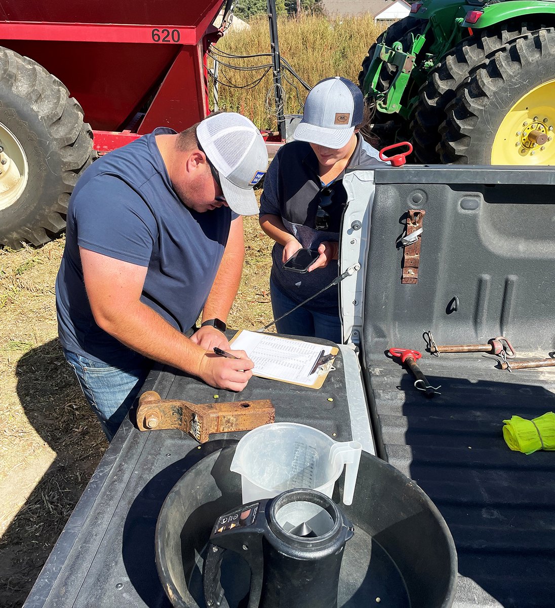 PVseed's tweet photo. Nelson Family Farms taking out a soybean plot in Boelus, Nebraska today! #growwithoutlimits https://t.co/eGXD4A4nVF