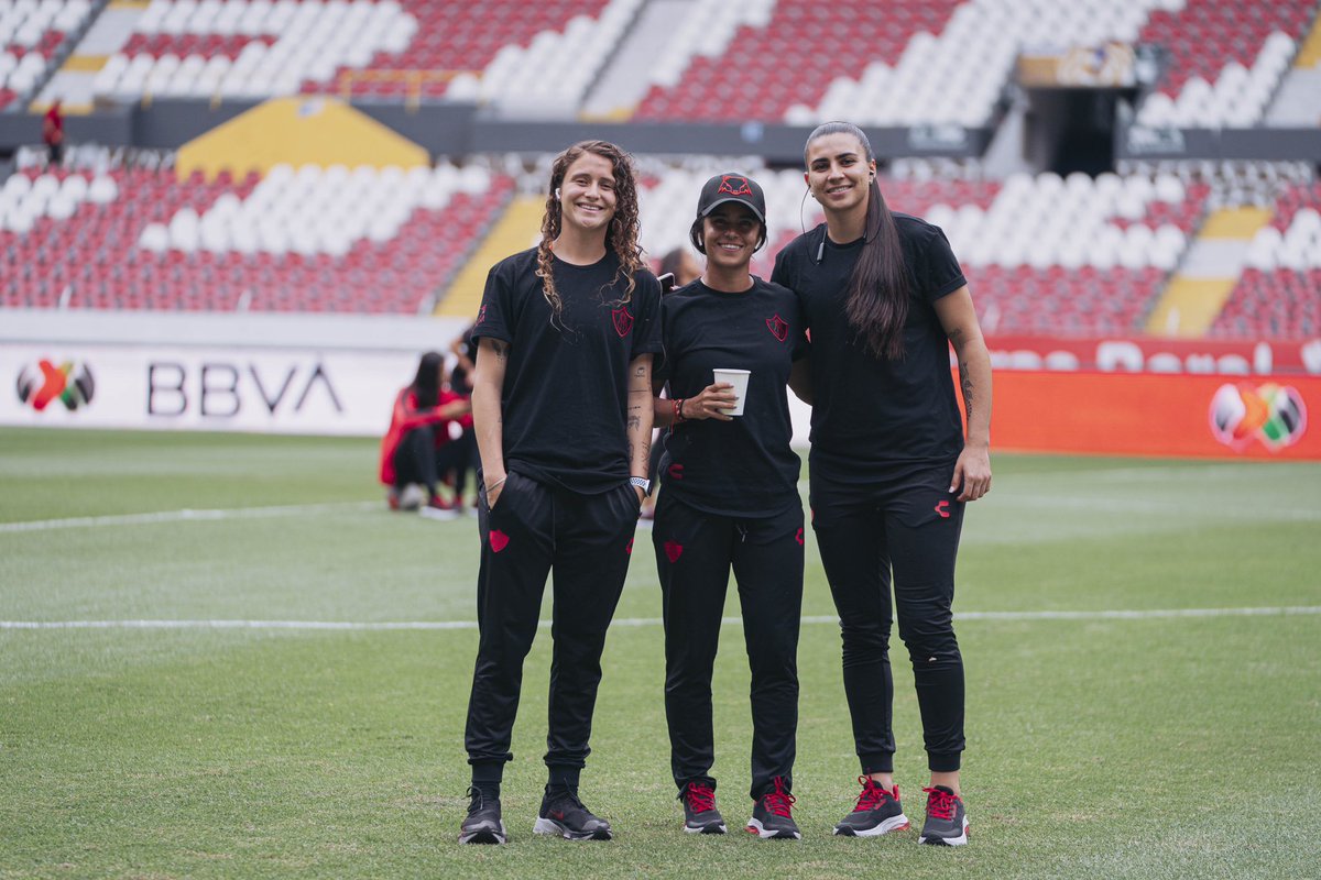 ¡Ticas de mi corazón! ❤️🖤🇨🇷