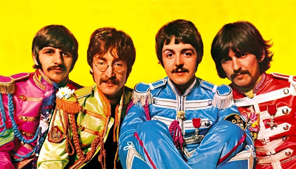 PabloPaz124's tweet photo. @soft_xavier los beatles en un fondo amarillo https://t.co/k7iRcAuOLA