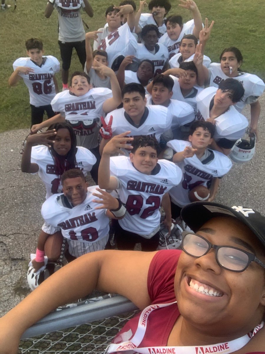 ⁦⁦@Grantham_AISD⁩ we salute our 7th grade football team for their effort and energy displayed on the field. Thanks to our 7th grade teacher, Ms. Jackson, for the support and cool pic with the team. #pantherpride
