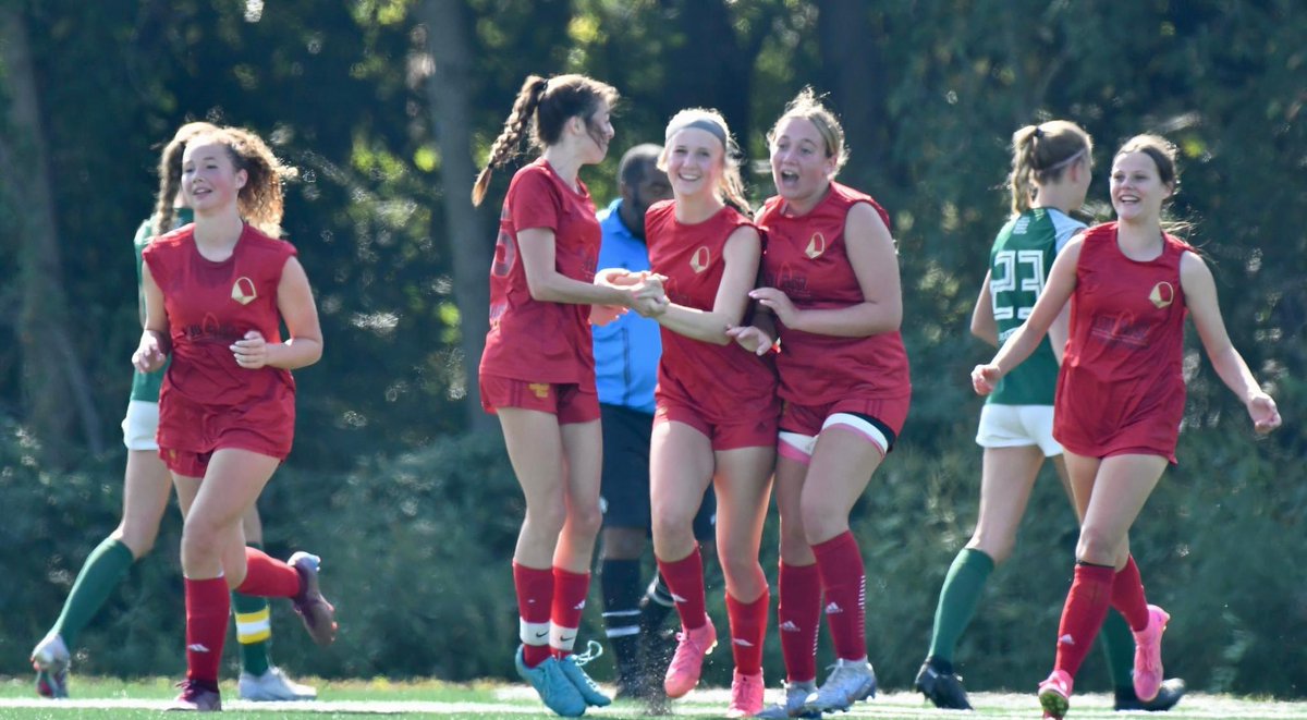 hayleygracep's tweet photo. So excited to be heading to the state cup semis! Proud of the work we put in during group play. Let’s keep it going! @BlueStarLiga08 @LouFuszSoccer https://t.co/jIyS7jcEck