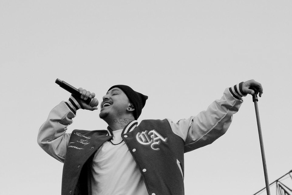 gr8ful…

📍 <a href="/RoseBowlStadium/">Rose Bowl Stadium</a> 
📸 @greteltruong

#coldplayla #musicofthespheresworldtour
#inthejournalofmyjourney #openingact