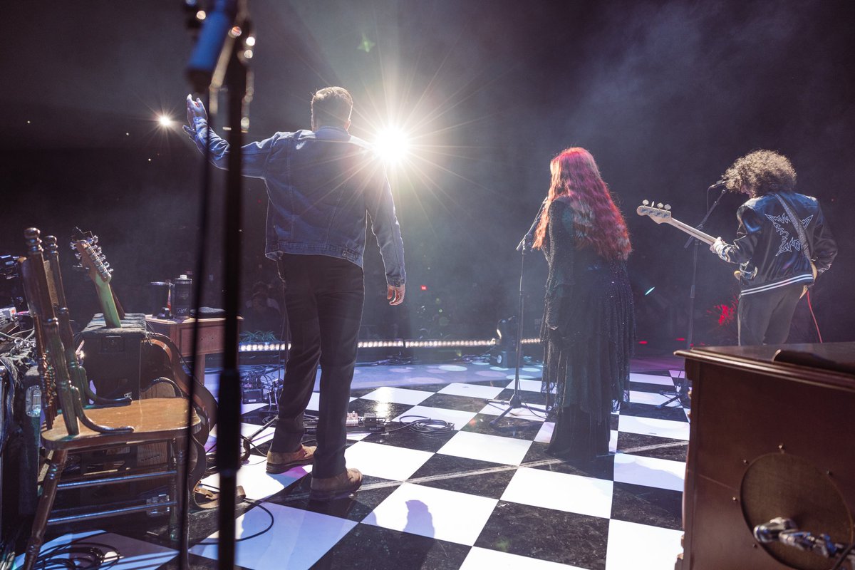 Wynonna's tweet photo. We Kentucky folk stick together!!!! I got to share the stage with @TTChilders this weekend in Denver and the last photo captures the way I feel about that! 🤯 https://t.co/Rp8KxDLYiO
