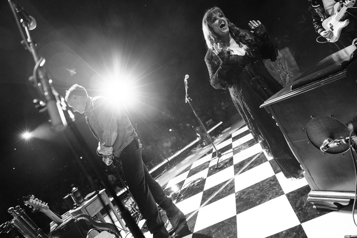 Wynonna's tweet photo. We Kentucky folk stick together!!!! I got to share the stage with @TTChilders this weekend in Denver and the last photo captures the way I feel about that! 🤯 https://t.co/Rp8KxDLYiO