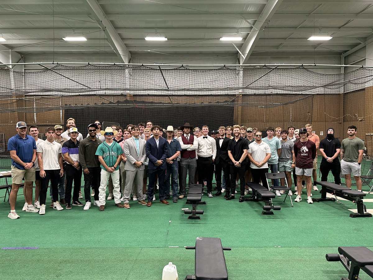 Evangel Baseball tweet media