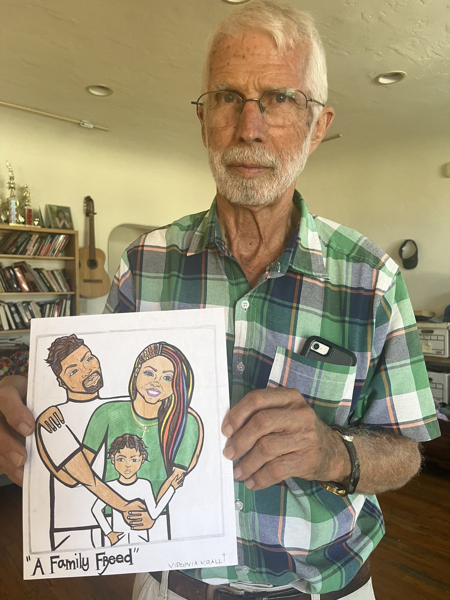 We love seeing our community members with artwork from The ART Gallery artists 🎉

If you’ve purchased from our shop, we’d love to see your photos and videos! 🥳

Thank you, Larry, for supporting our work and the artists!

Shop: instagram.com/abolitionis_/s…