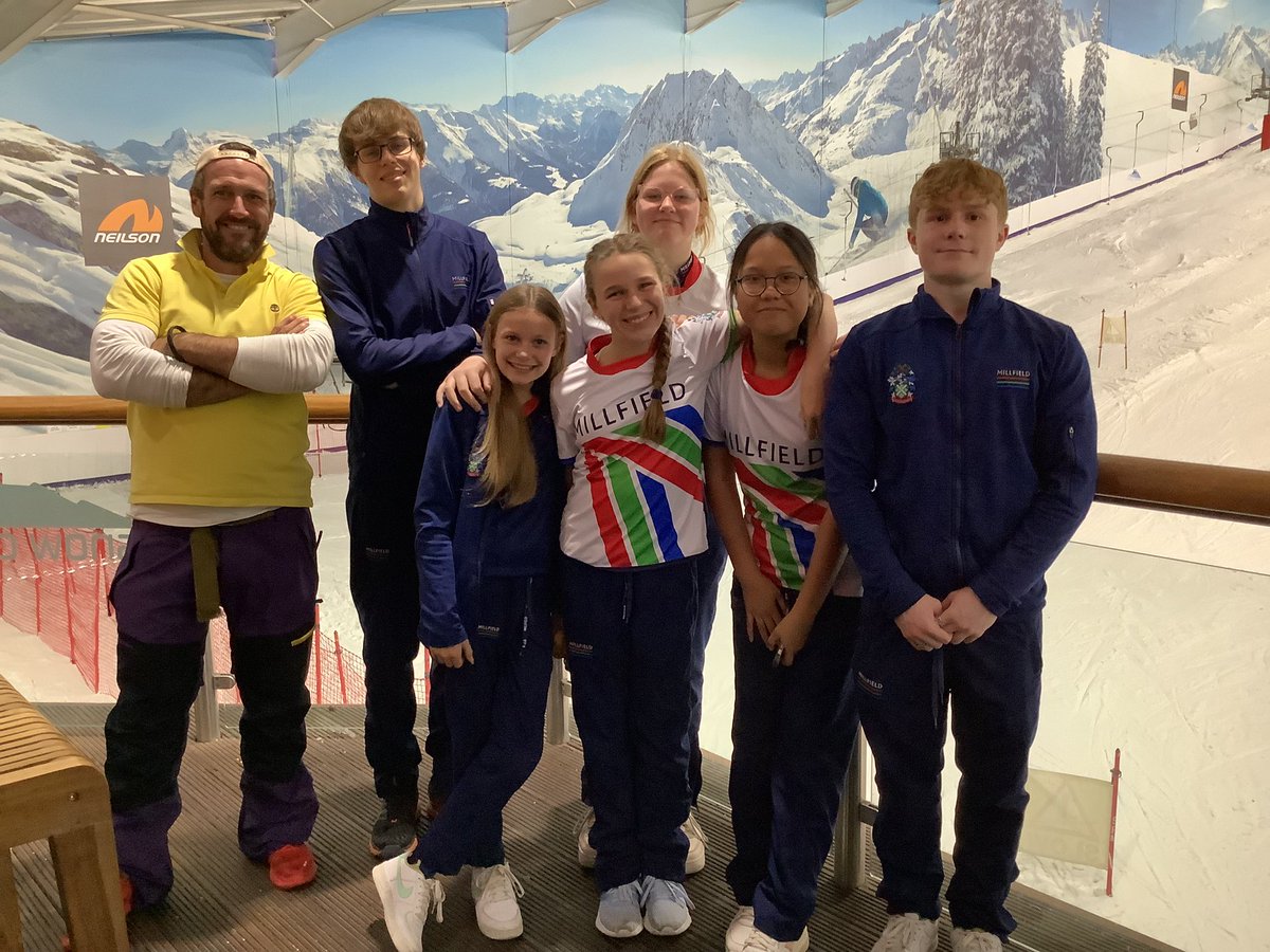 SkiTeam tweet media