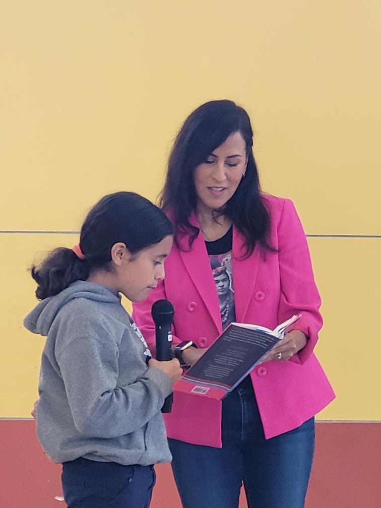 OrtizBulldogs (@ortizlibrary259) on Twitter photo One of my favorite things about being a librarian is hosting amazing authors like <a href="/AngelaCervantes/">Angela C. is not here.</a> She captivated our 4th and 5th graders today at Ortiz. Can’t wait to read The Cursed Moon!!! <a href="/usd259libraries/">usd259libraries</a> <a href="/WichitaUSD259/">Wichita Public Schools</a> <a href="/Watermarkbooks/">Watermark Books & Café</a> One of my favorite things about being a librarian is hosting amazing authors like <a href="/AngelaCervantes/">Angela C. is not here.</a> She captivated our 4th and 5th graders today at Ortiz. Can’t wait to read The Cursed Moon!!! <a href="/usd259libraries/">usd259libraries</a> <a href="/WichitaUSD259/">Wichita Public Schools</a> <a href="/Watermarkbooks/">Watermark Books & Café</a>