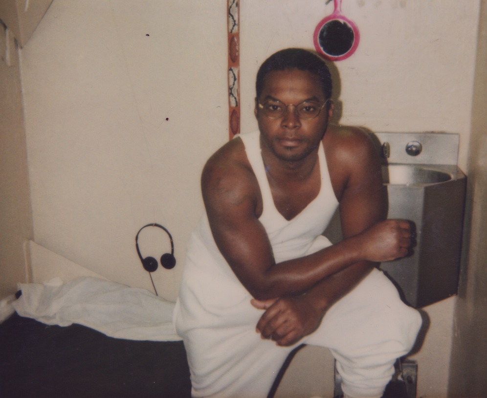 bshelburne's tweet photo. On this international #WrongfulConvictionDay I lift up Toforest Johnson, on Alabama's death row for 25 years. No physical/forensic evidence &amp; a solid alibi, the state used a paid earwitness to convict &amp; hid the payment for 17 years. He has always maintained his innocence. 1/4 https://t.co/RbU8S20i1t