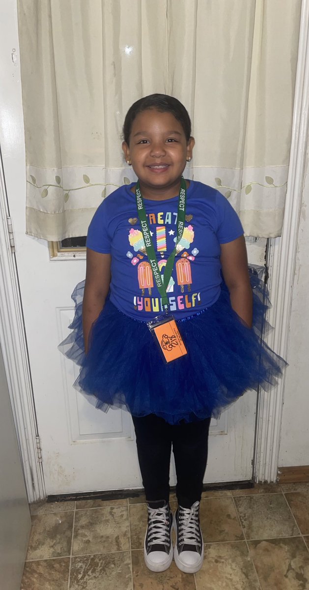 Zavala16Ruth's tweet photo. My girl Gianna wearing blue today for school For No Bullying day.#BeKind #bluetutu #nobullying https://t.co/I99hSYnTgK