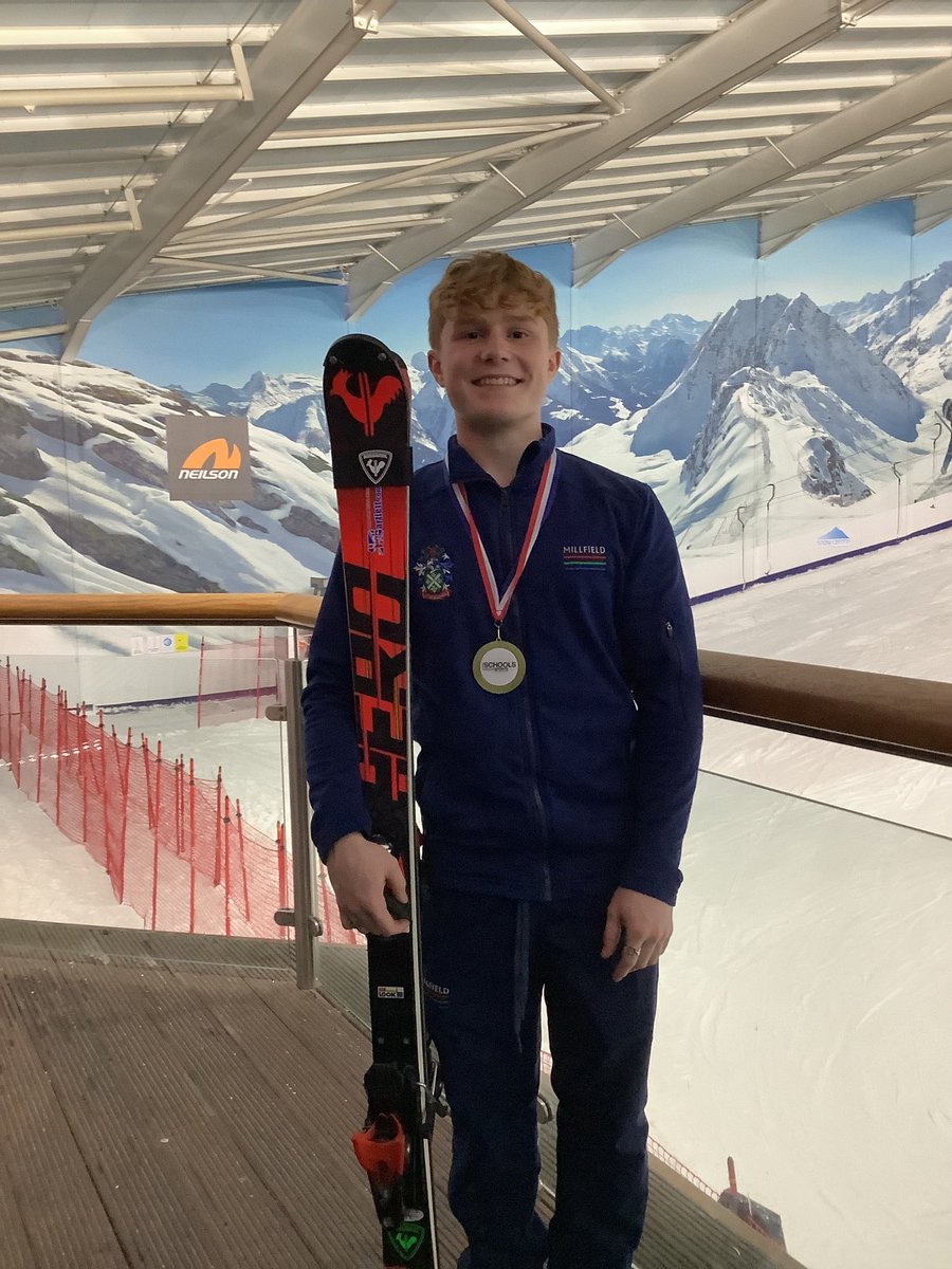 SkiTeam tweet media