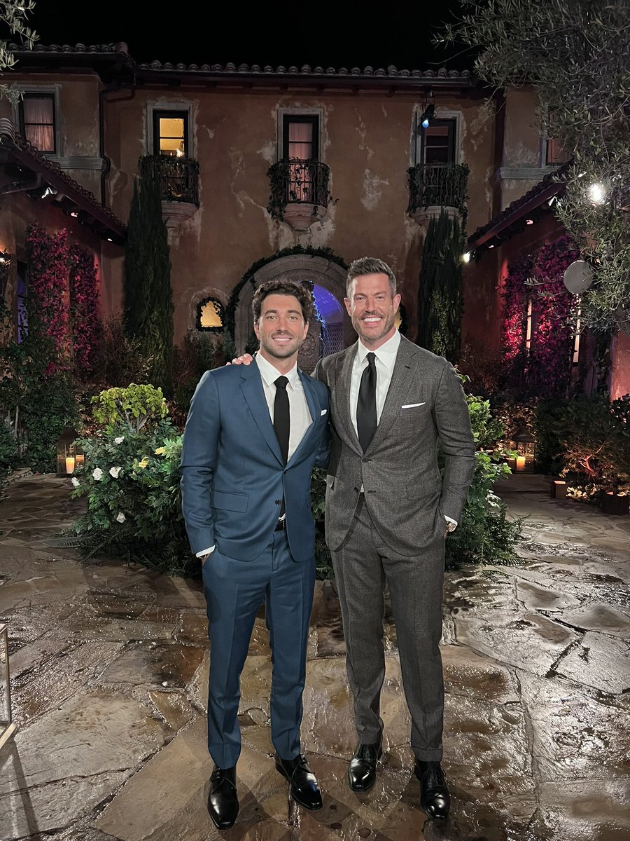 So this straggler showed up to the mansion recently… #TheBachelor #BachelorNation #LetTheJourneyBegin