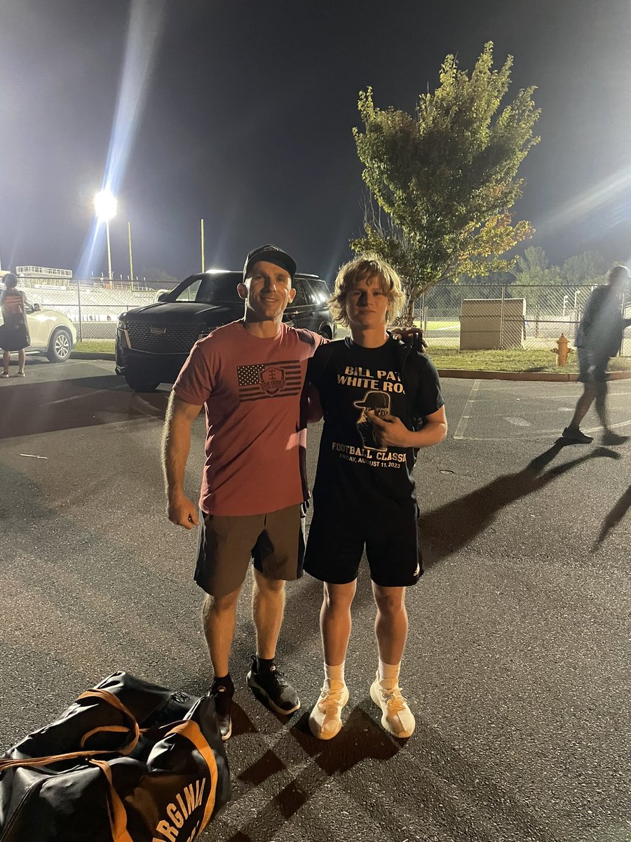 ZayneBeardsley's tweet photo. First @DanOrnerKicking session and let me tell you this man is amazing! Learned a lot from just one session. Also got to watch and learn from one of the best around here! @btpotter10 
@YorkRecruits @_YorkStrength @JLayman44 @MMayer00 @52Jumbo https://t.co/cxPMLV8ANN