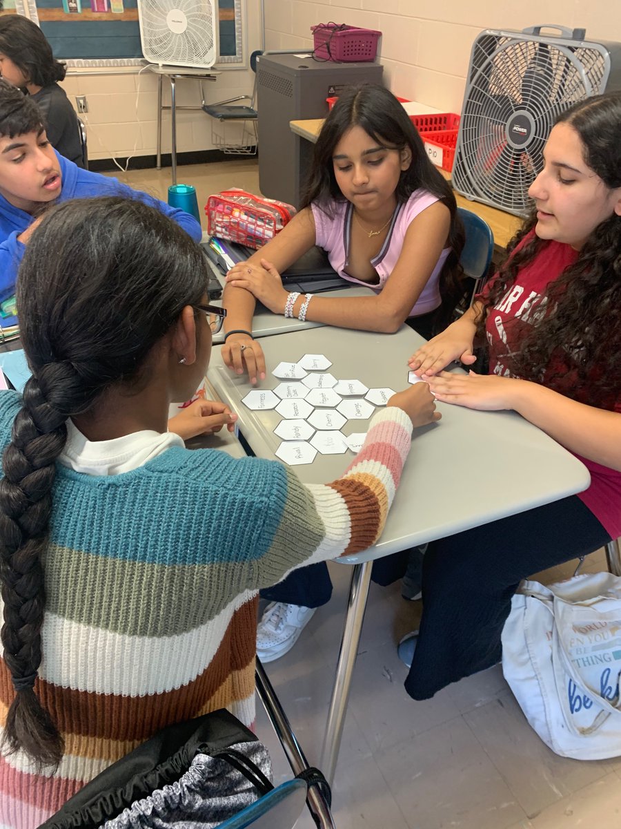 Stephanie Cardoso tweet media