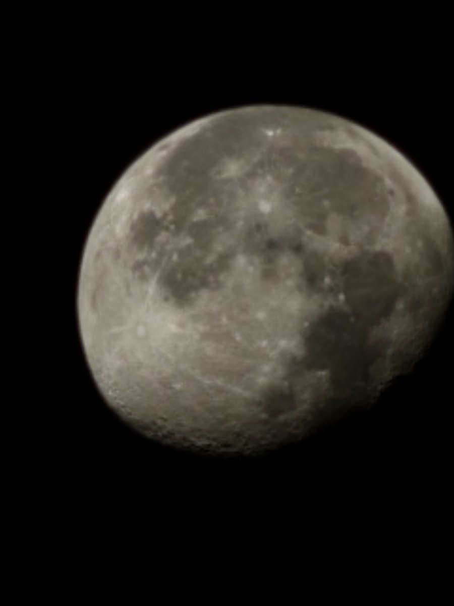 WeLiveIn1984's tweet image. Local moon and stars through the firmament via S23 Ultra 100× zoom.#flatearth #fakespace