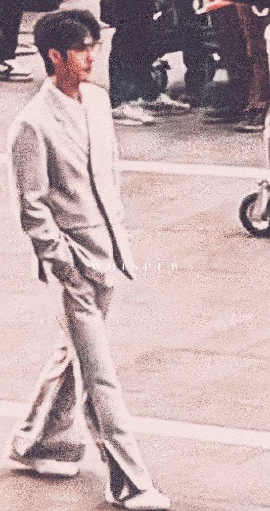 favgridfam's tweet photo. ณ กรุงปารีส 1980 https://t.co/YZF7qltaM3
