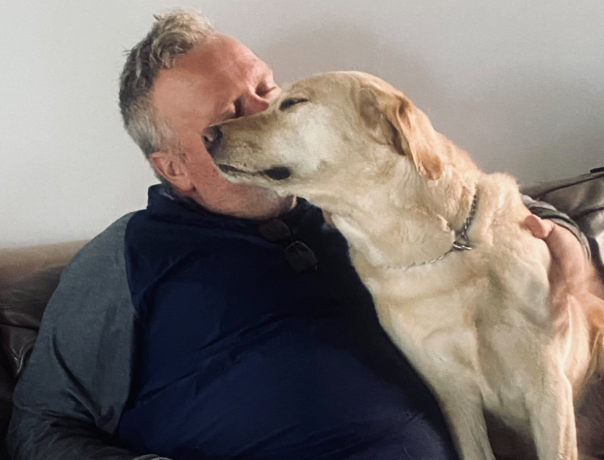 gregory_nancy's tweet photo. @Phil_Sledge Sadie giving daddy love. She's definitely a daddy's girl! #goldador #goldenlab #MissSadieMae https://t.co/yAFUvjRK5M