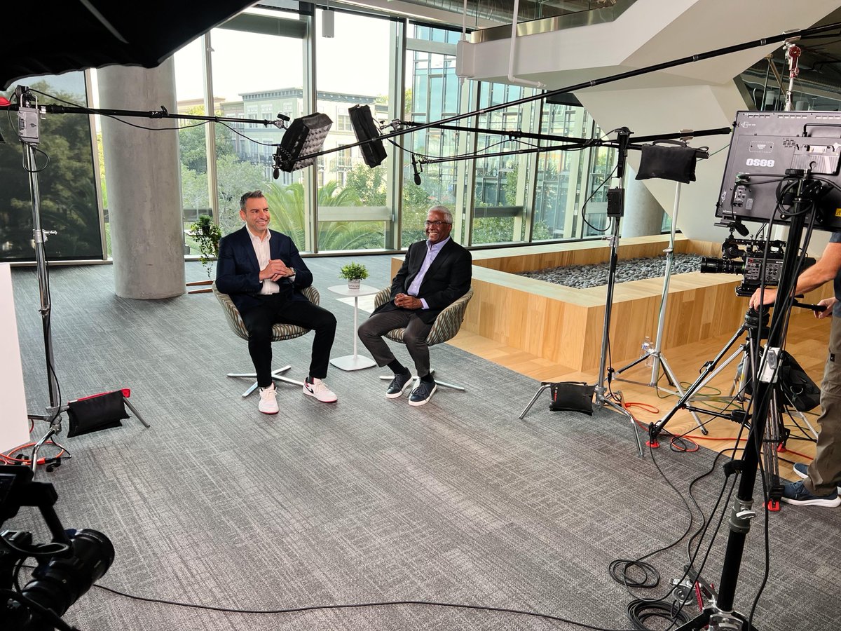 SADA_Writer's tweet photo. Did you hear? @Safoian, Pres. &amp; CEO of @SADA, &amp; @TheNetAppCEO, are taking the stage TOMORROW to star in a special #CloudNClear episode.

📺 YouTube playlist: https://t.co/0srivo2AqB
🎙Podcast: https://t.co/9gscikE6JN

⏰ Set your alarm clocks &amp; join this EXCLUSIVE interview. https://t.co/disD2FypaU