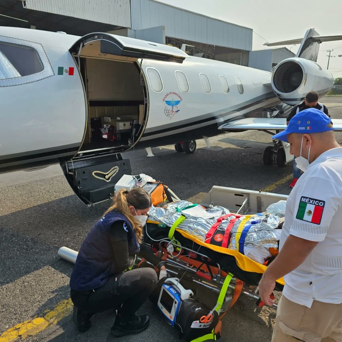 michouymau's tweet photo. El día de ayer logramos el traslado de Andrea,de Jalisco,quien sufrió quemaduras tras la explosión de un tanque de gas.Gracias infinitas a @SAMUJalisco por el traslado terrestre y @shrinershosp donde recibirá atención gratuita #solosnopodemos #juntossilahacemos #notequemes https://t.co/JVmUsFoRD9