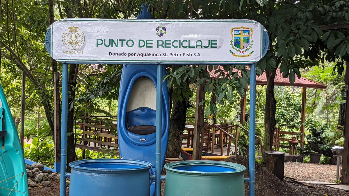 ¡Celebremos el Feriado Morazánico con un gesto eco-amigable! Regal Springs se enorgullece de contribuir al cuidado del medio ambiente y apoyar el turismo local. Hemos entregado tres estaciones de recolección de desechos sólidos al Comité de Turismo de Los Naranjos, en el hermoso