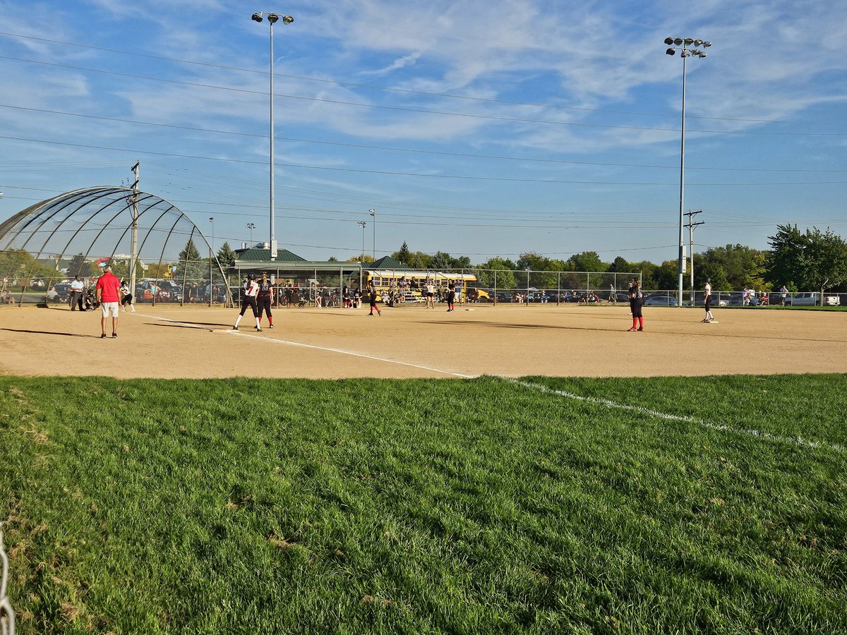 Our softball season has come to an end. They never gave up (4-2 loss against Grissom...I think we scared them a bit).  Great job, Jerling Jayhawks!  <a href="/ProrokLeads/">Daniel Prorok</a> <a href="/JerlingJayhawks/">Jerling Junior High</a> <a href="/OSD135/">Orland District 135</a>
