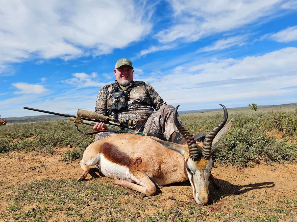 paboyzoutdoors1's tweet image. PABoyz takes on Africa! So while the crew sits the PA archery opener, staffer @skinnykidskulls doubled up on two springbuck in South Africa. How neat?!

#africa #africahunting #springbuck #plainsgame #plainsgamehunting #whatgetsyououtdoors #paboyzoutdoors