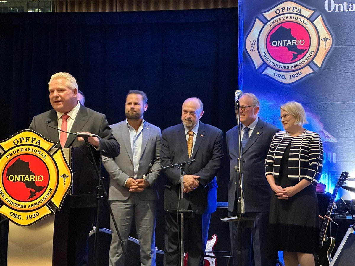 The 30,000 firefighters in Ontario are the heroes keeping our communities safe. Honoured to join @fordnation and my colleagues at the @opffa to thank them for their bravery and dedication to our province. We will always have your backs! 💪