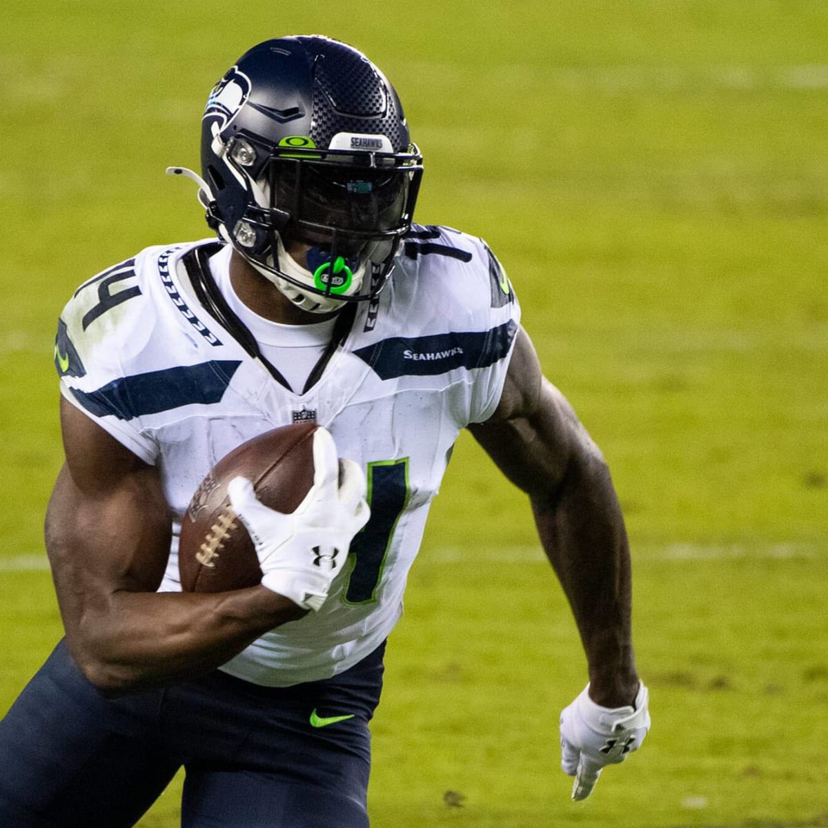 Megalodon_101's tweet photo. Be honest, has anyone ever seen @dkm14 and @KamChancellor in the same room? 

@TheUndroppables https://t.co/90kcgAsBYd