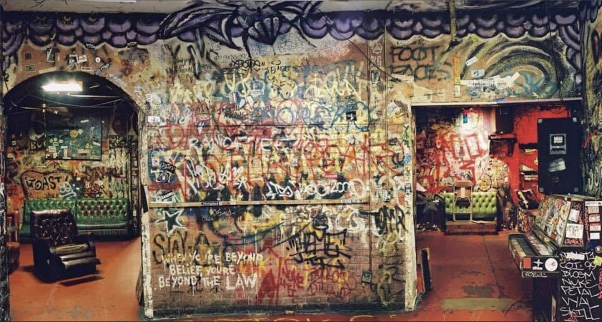 annie_pooRN's tweet photo. Friend posted a pic and now SO and I are reminiscing about our first date and where he took meโฆ yesโฆ this is where he took me ๐๐๐ #AlsBar https://t.co/L9Gyg1yy6x