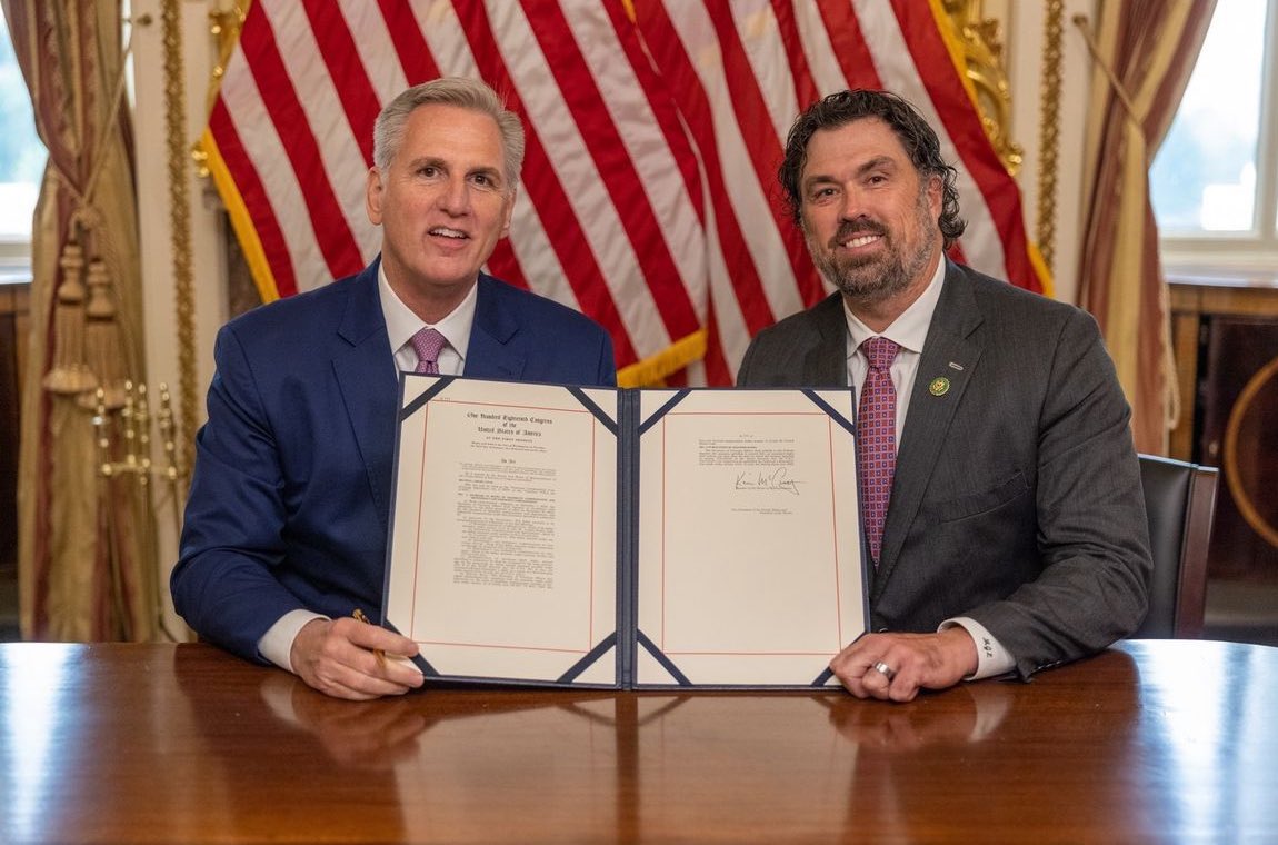 RepLuttrell's tweet image. I stand with @SpeakerMcCarthy.