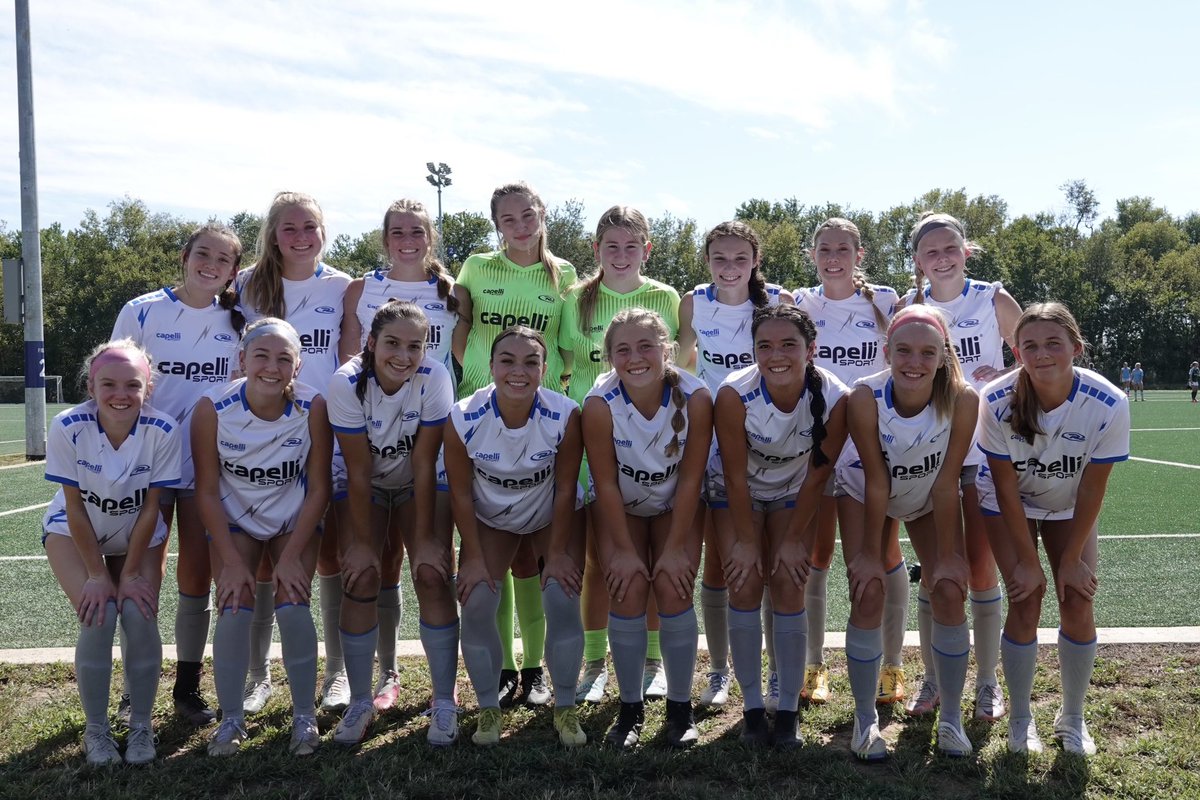 _PinnacleFC's tweet photo. 👏CONGRATULATIONS to our SWMO Rush Pinnacle 05 girls on a great weekend of games at the Missouri State Cup Championships. We are headed to the finals weekend in STL on October 14, looking to be the first SWMO Rush team to bring home a State Championship. https://t.co/G0qKx5Vh63