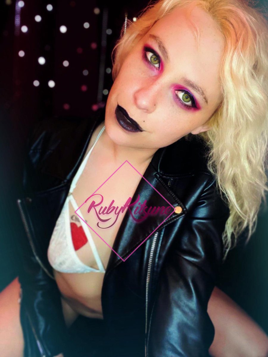 ‘Barbie, eat your heart out.’

New bride of Chucky / Tiffany Valentine lewd/nude sets being released on OnlyFans! You won’t want to miss out 😘 

Selling content buying content horny slut college brat Domme dom sub FinDom FemDom JOI SPH CEI cosplay