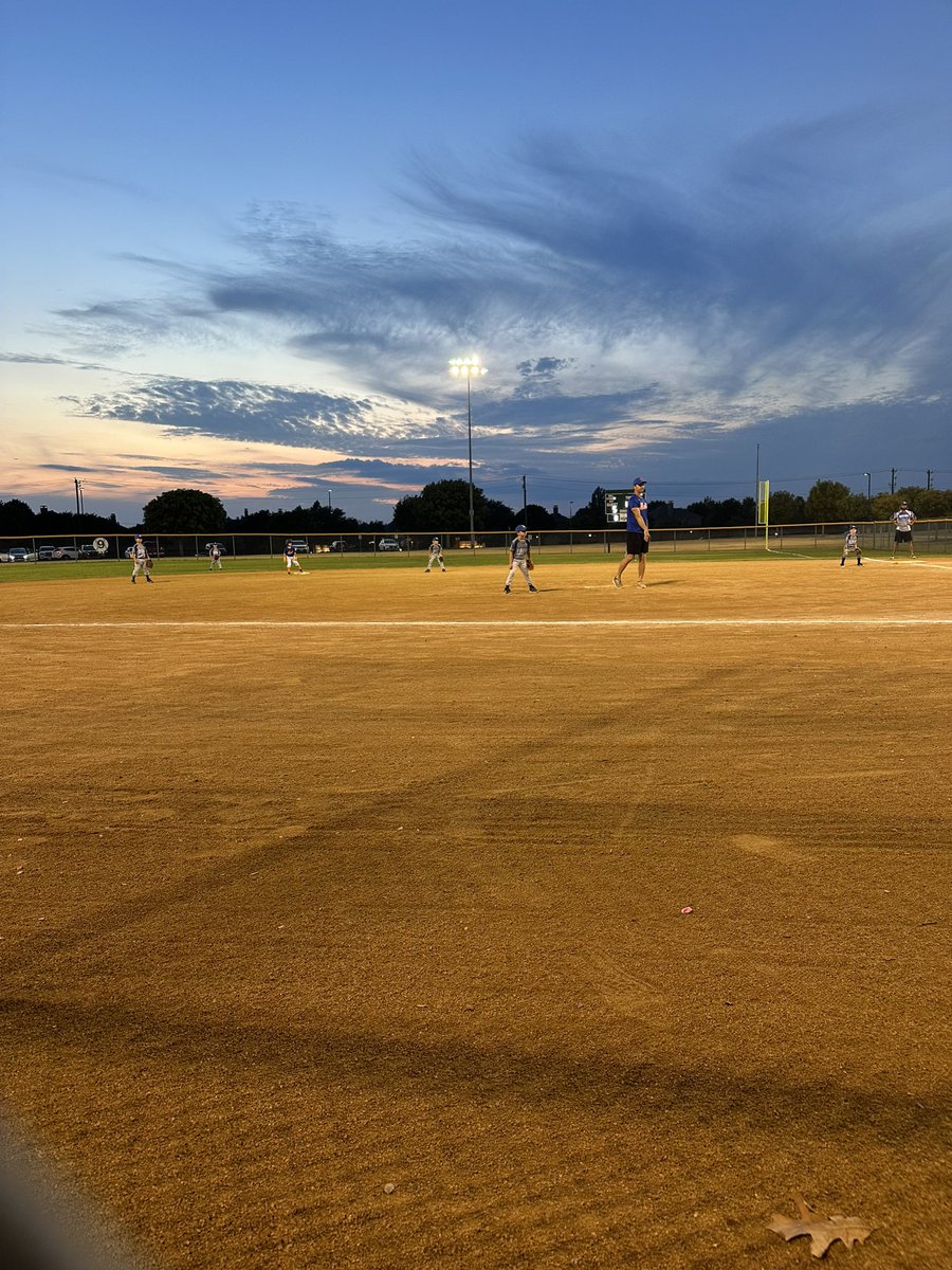 MsLewis38's tweet photo. Monday nights at the ballpark! ⚾️🧢   I loved getting to see this baseball stud in action &amp; he got the game ball while I was in attendance! Go Connor!!! 💙🤍 #myMISD @MinshewColts1 https://t.co/2gNYJNVBiX