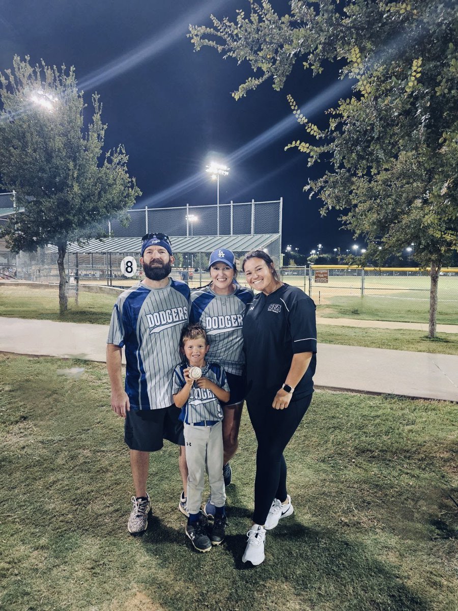Monday nights at the ballpark! ⚾️🧢   I loved getting to see this baseball stud in action &amp; he got the game ball while I was in attendance! Go Connor!!! 💙🤍 #myMISD <a href="/MinshewColts1/">MinshewColts1</a>
