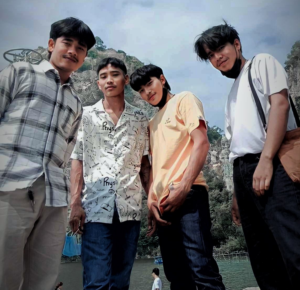 Call Love. tweet media