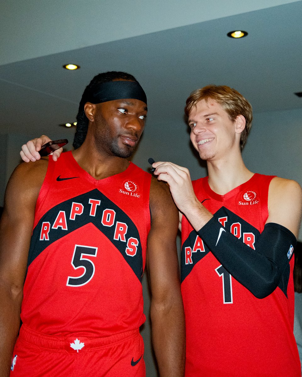 WalderSports's tweet photo. Precious Dick.

via @Raptors https://t.co/cEV6LybZoY