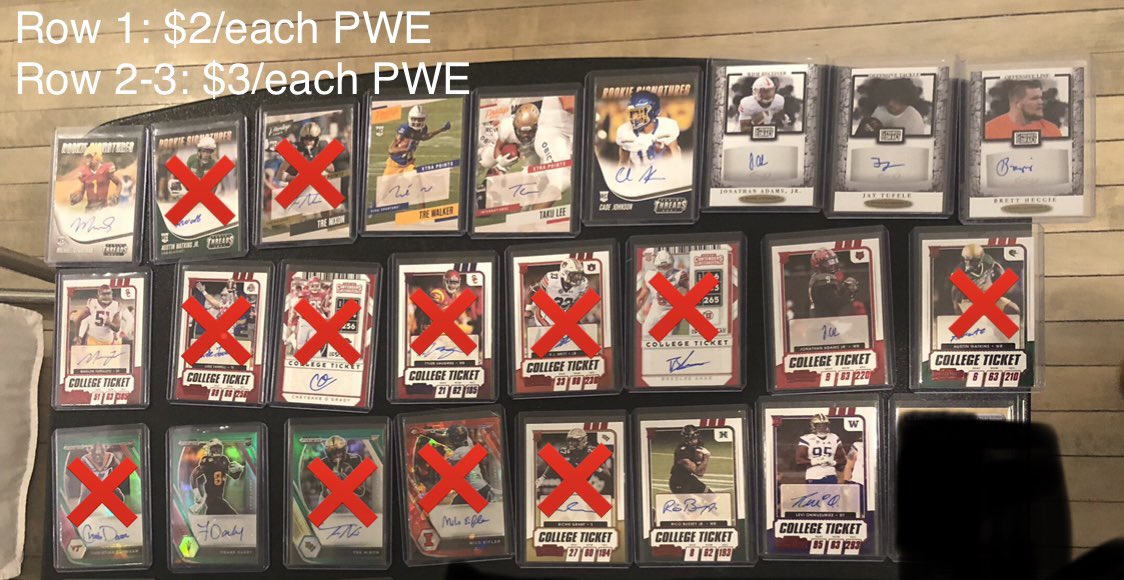 RobRipsCards's tweet photo. @HiveCards @NickPerry8 Bowman, football, and Draft Pick Chronicles Basketball https://t.co/ppz1botdSg