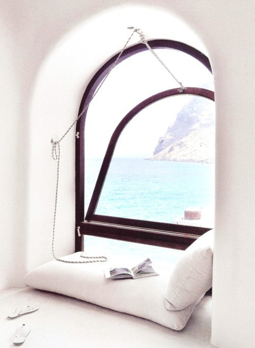 Reading Nook, Santorini, Greece #ReadingNook #Santorini #Greece traceymoyer.com