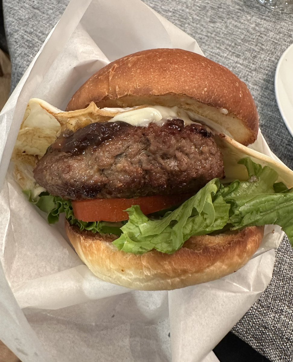 taSeed_2018's tweet photo. 簡単に作れるバンズ🍔
冷凍庫に常備して😊💕 https://t.co/joG2CaruXY
